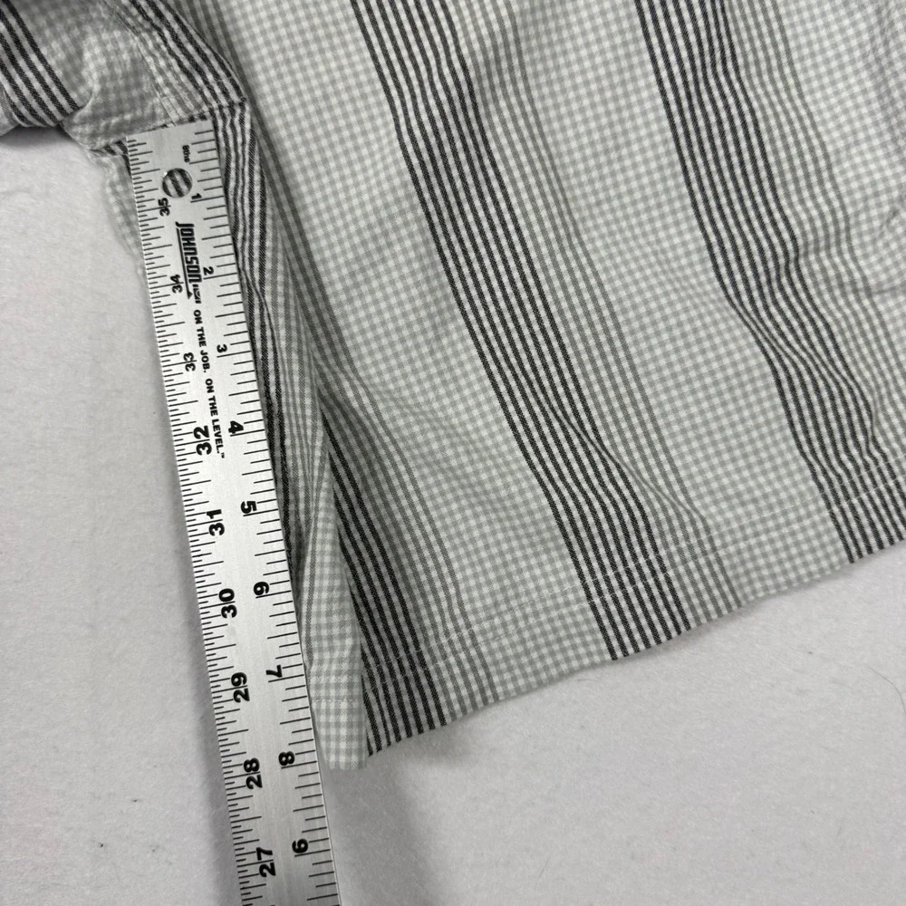 Lululemon Kahuna Plaid Shorts Mens 33 Grey White Striped Technical Casual 8.5in